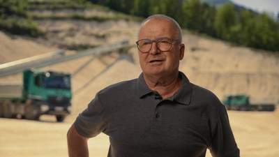 Geschäftsführer Ing. Thomas Wallner hat in eine neue Waschanlage in seinem Steinbruch investiert, kofinanziert aus dem Europäischen Fonds für regionale Entwicklung